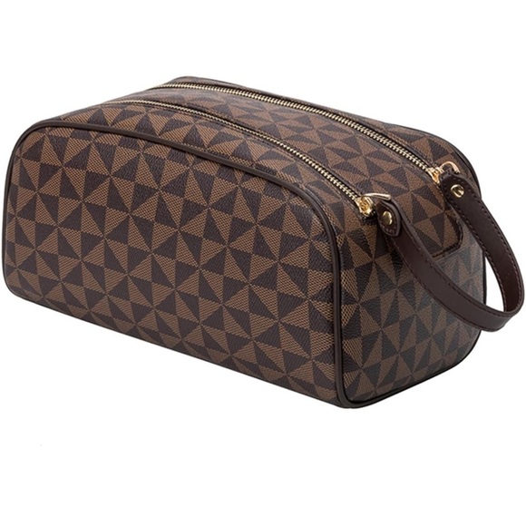 Cosmetic Toiletry Bag Coffee Brown NWT Organizer travel - Picture 1 of 5
